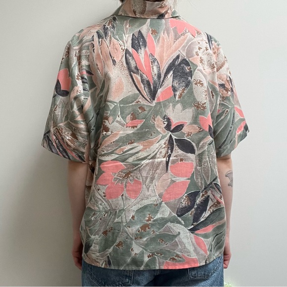 Vintage D’Allaird’s Floral Button Up Shirt - Picture 9 of 14